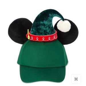 DISNEY PARKS MICKEY MOUSE HOLIDAY BASEBALL CAP ELF FOR ADULT GREEN SANTA HAT